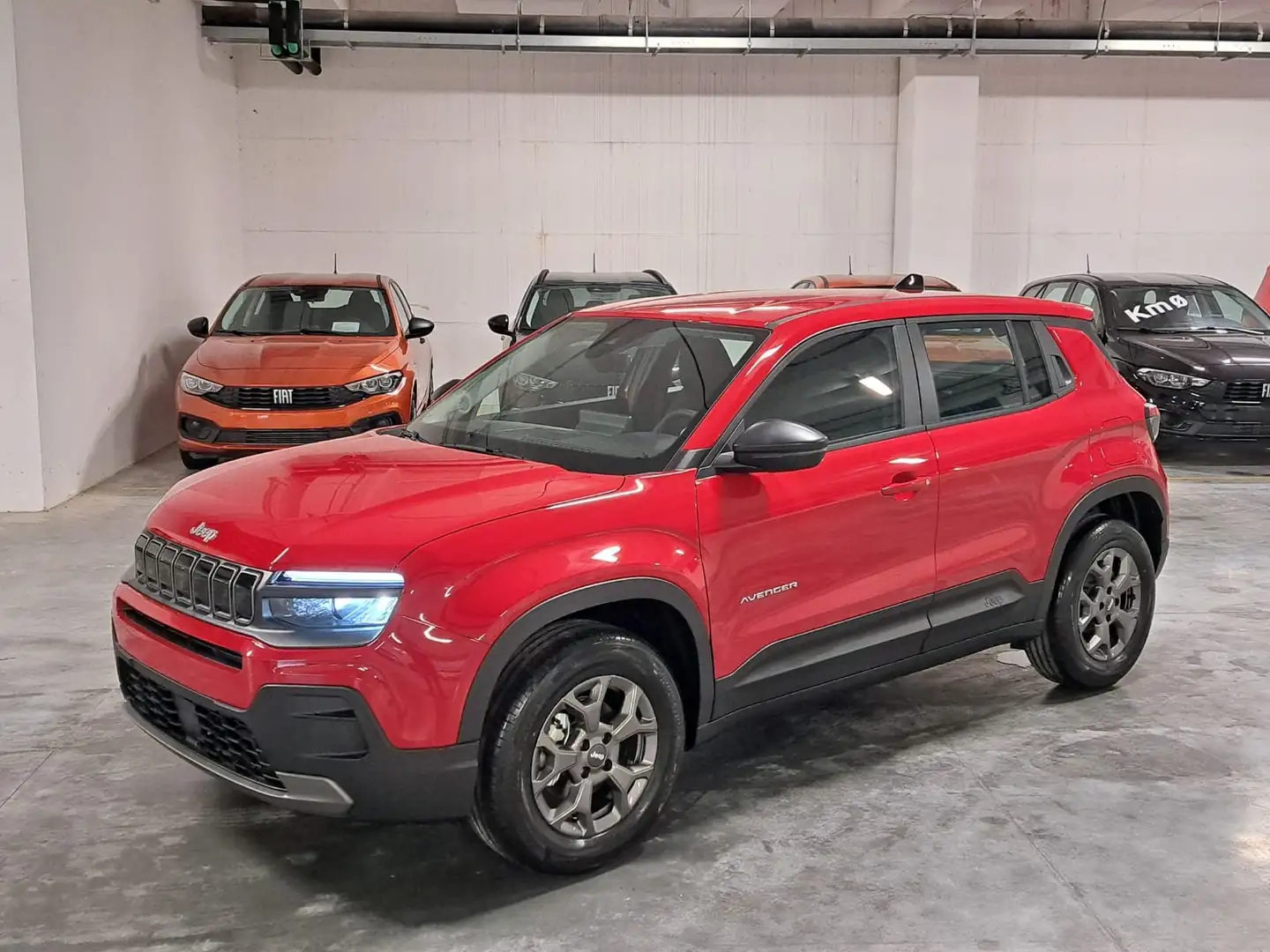 Jeep Avenger 1200 Turbo 101CV Longitude FWD ***Km. Zero*** Rosso - 1