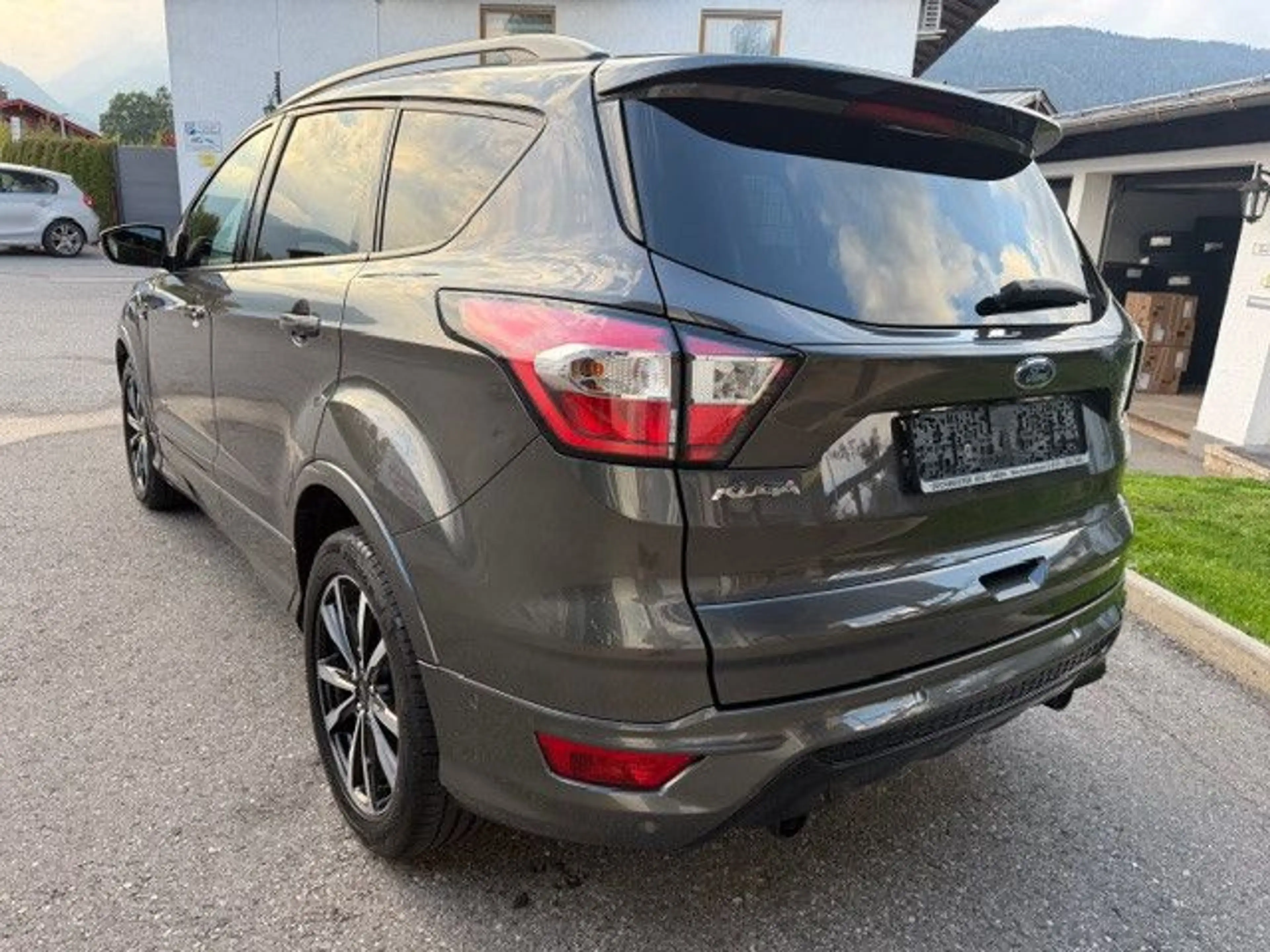 Ford Kuga ST-Line 4x4, orig. 46 Tkm, 8-fach — photo 5