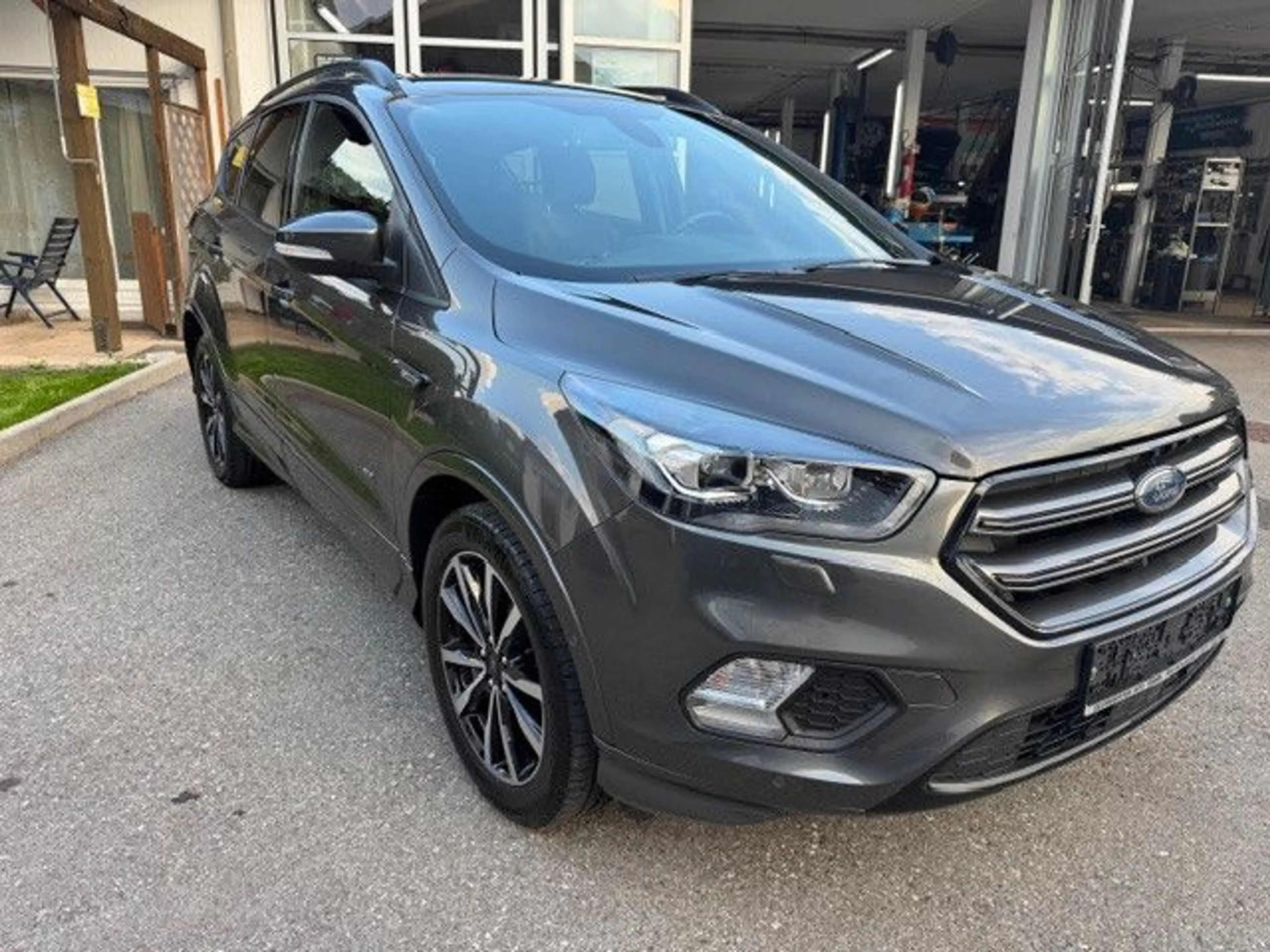 Ford Kuga ST-Line 4x4, orig. 46 Tkm, 8-fach
