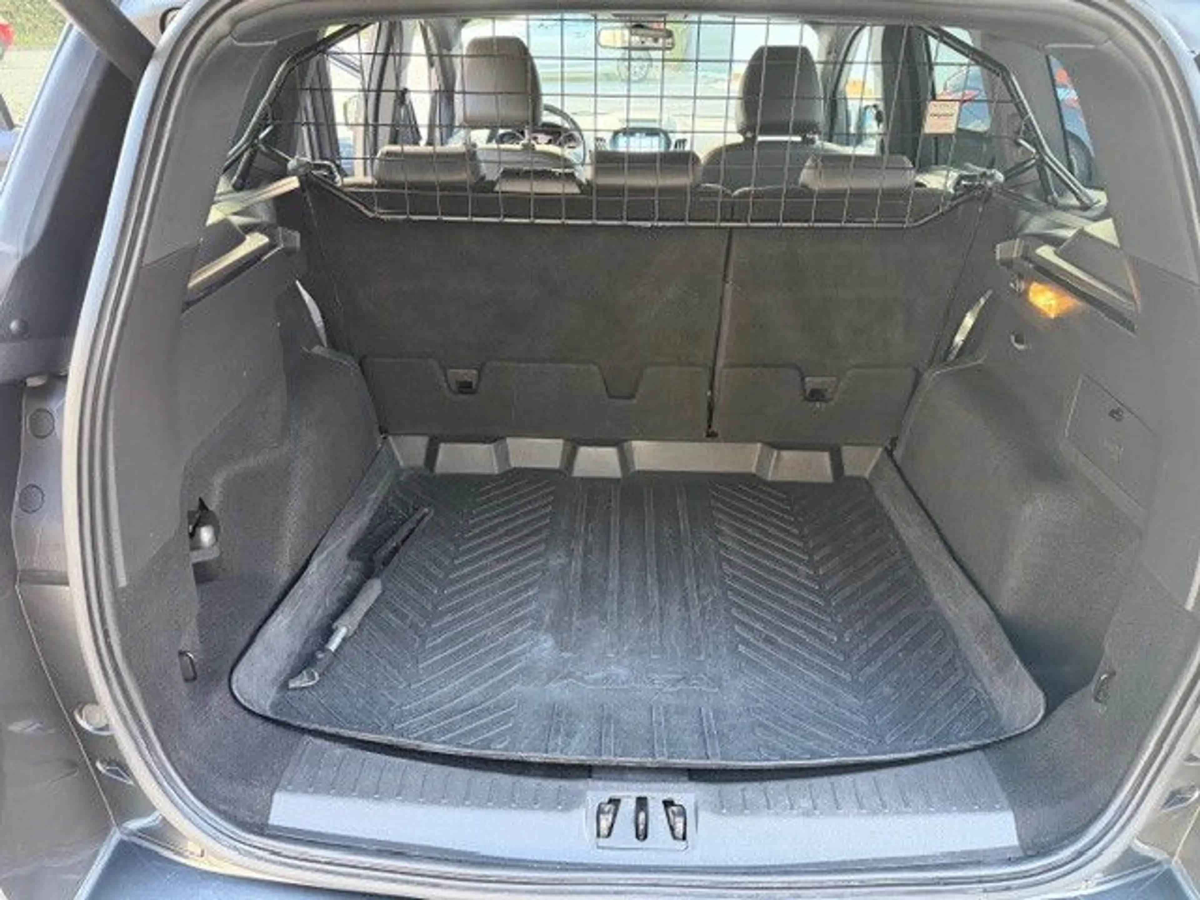 Ford Kuga ST-Line 4x4, orig. 46 Tkm, 8-fach — photo 13