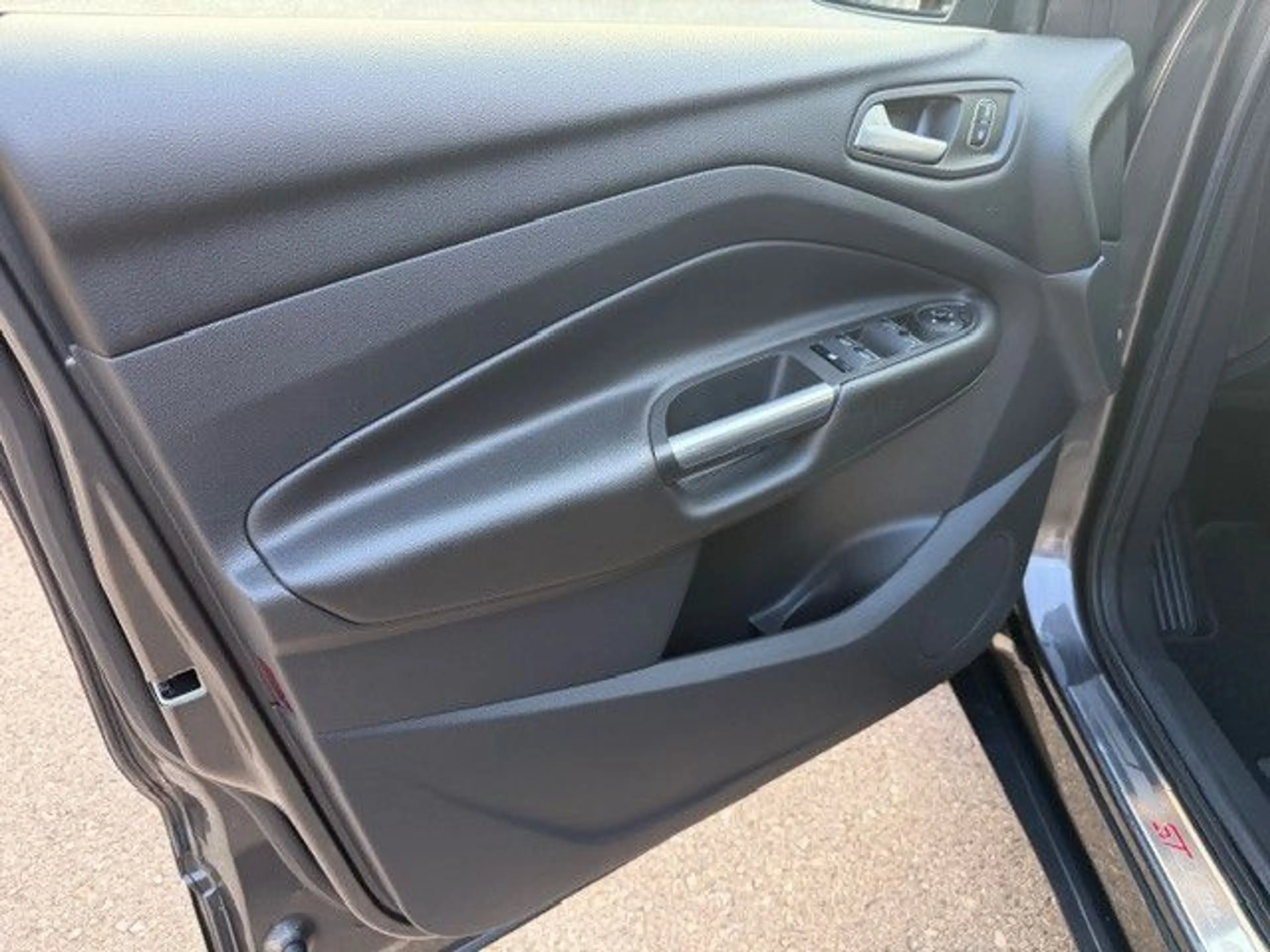 Ford Kuga ST-Line 4x4, orig. 46 Tkm, 8-fach — photo 15