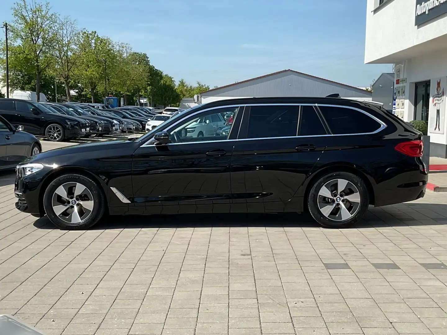 BMW 520 d Touring Step.LED Navi RFK BMW Live CarPlay Negro - 2