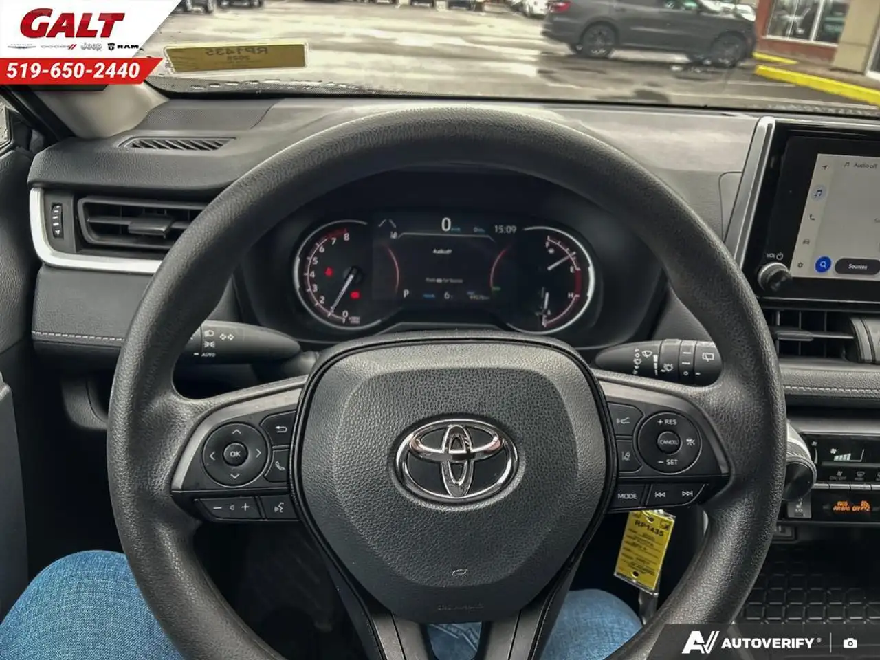 Toyota RAV 4 снимка Toyota RAV 4