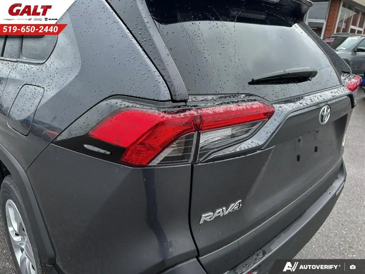 Toyota RAV 4 снимка Toyota RAV 4