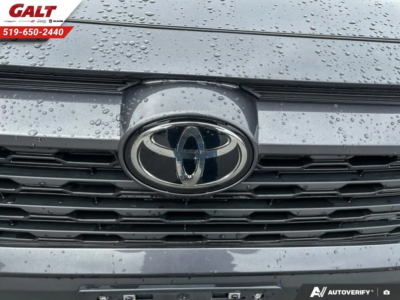 Toyota RAV 4 снимка Toyota RAV 4