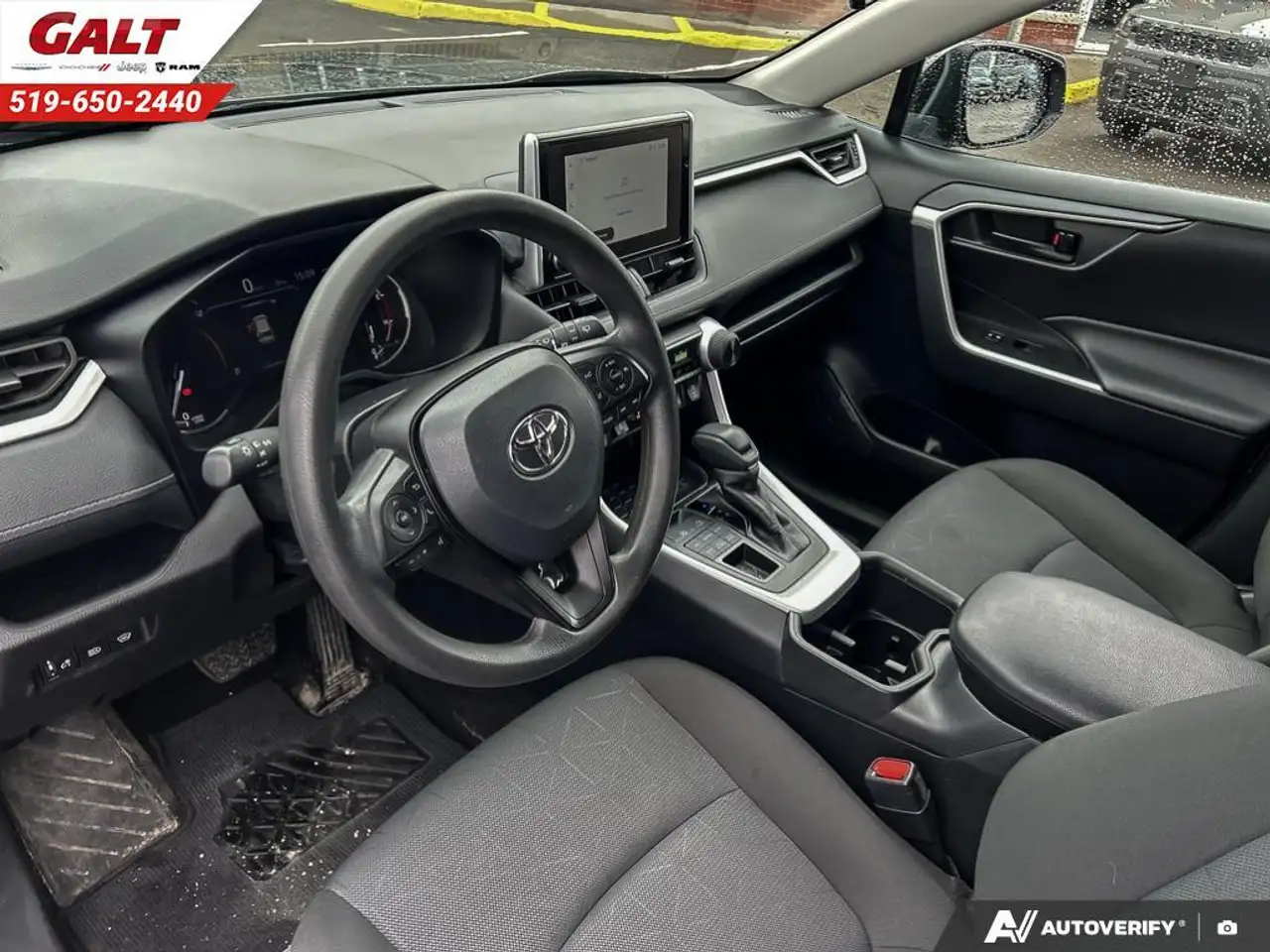 Toyota RAV 4 снимка Toyota RAV 4