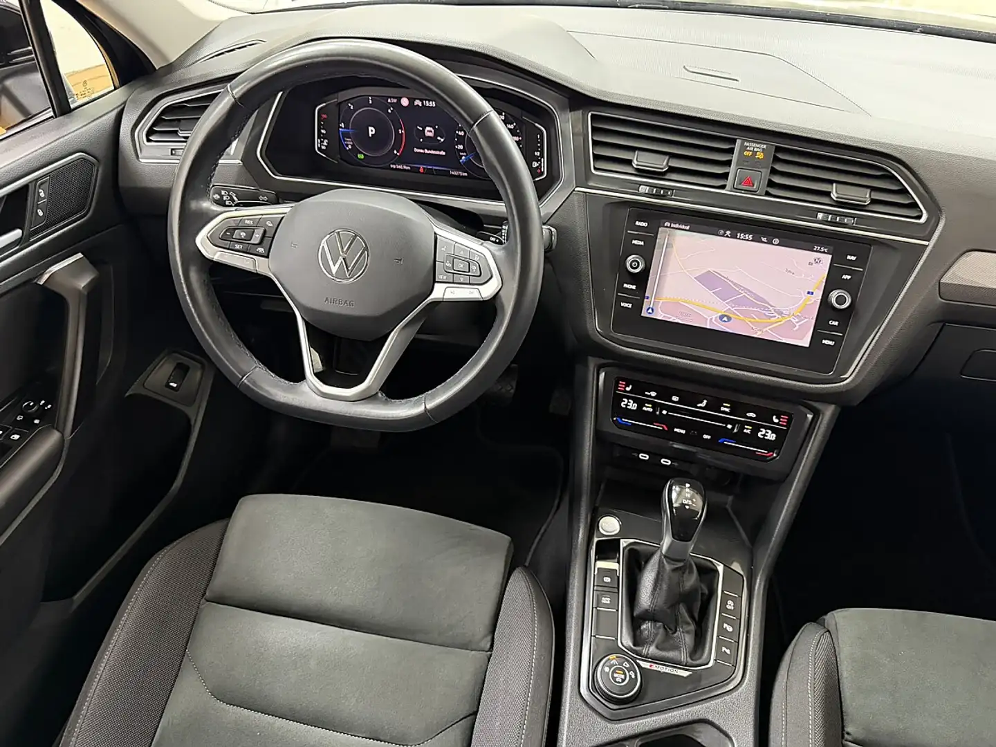 Volkswagen Tiguan Allspace Tiguan 2,0 TDI SCR DSG 4Motion Allspace Life Schwarz - 2