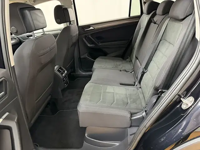 Volkswagen Tiguan Allspace view 8