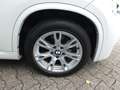 BMW X1 18 i sDrive LEDER M-SPORTPAKET1.HAND EDELHOLZ Weiß - thumbnail 14