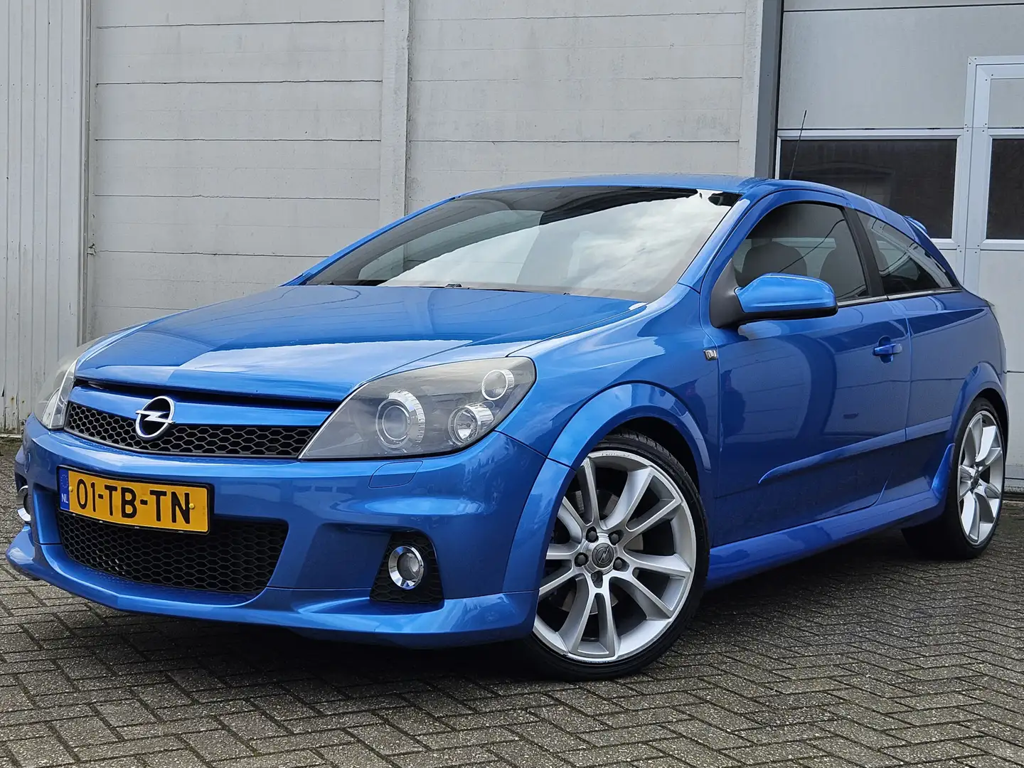 Opel Astra GTC 2.0 T OPC /Dealer Onderhouden/Origineel NL/240 Bleu - 1