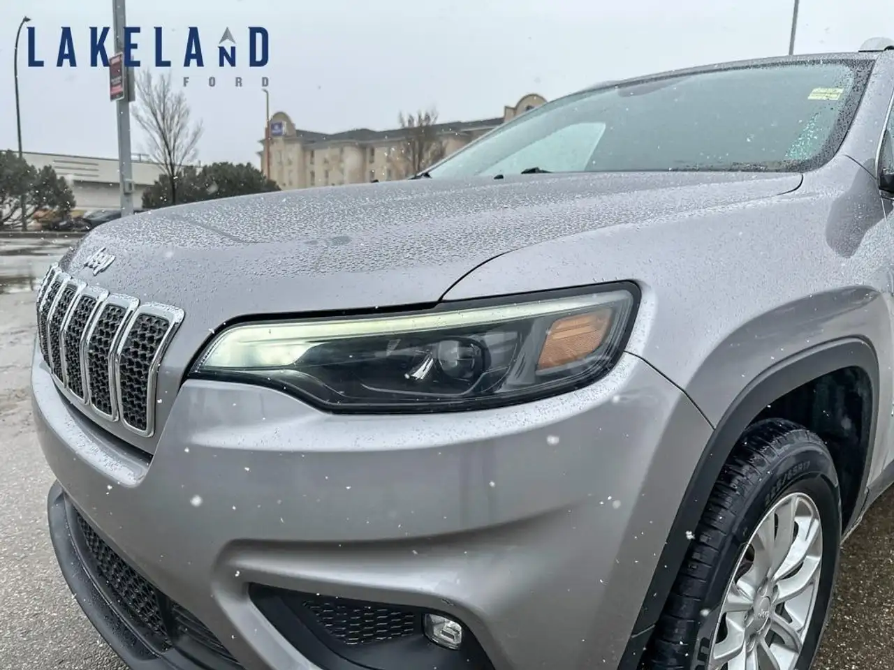 Jeep Cherokee снимка Jeep Cherokee