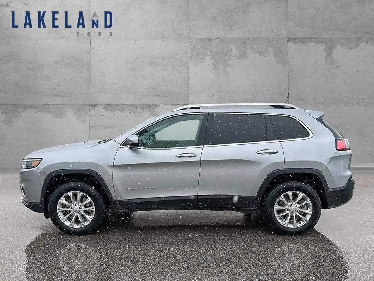 Jeep Cherokee снимка Jeep Cherokee