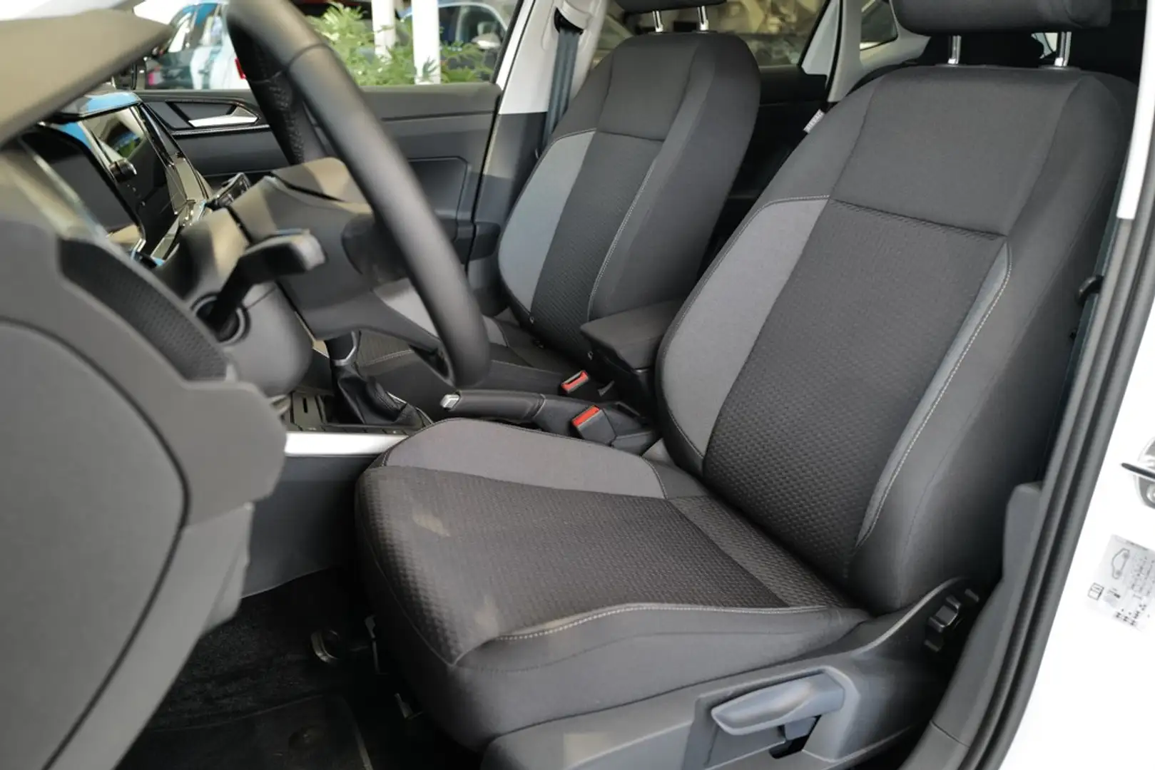 Volkswagen Polo VI 1.0TSI Life LED AppConnect Lane+Light+Fronta... Fehér - 2