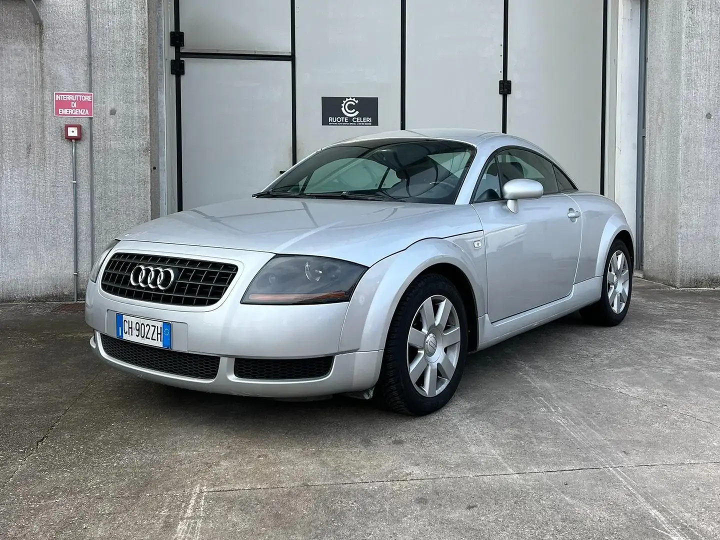 Audi TT TT 1.8t 150cv Argento - 1