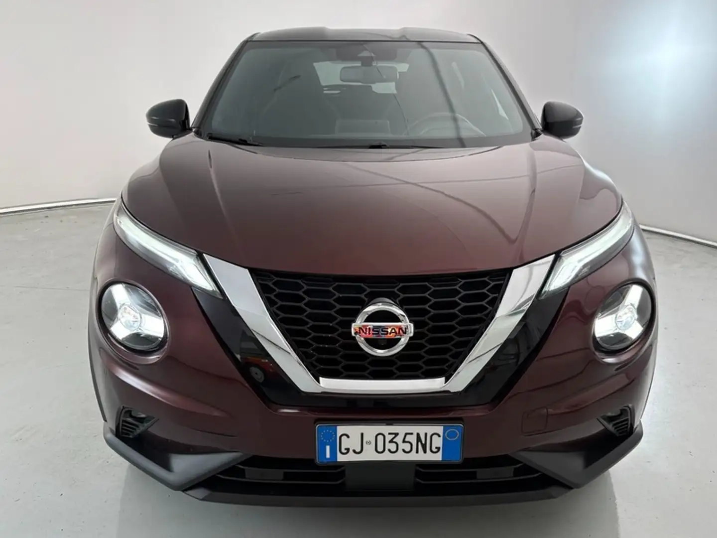 Nissan Juke 1.0 DIG-T Tekna Rosso - 2