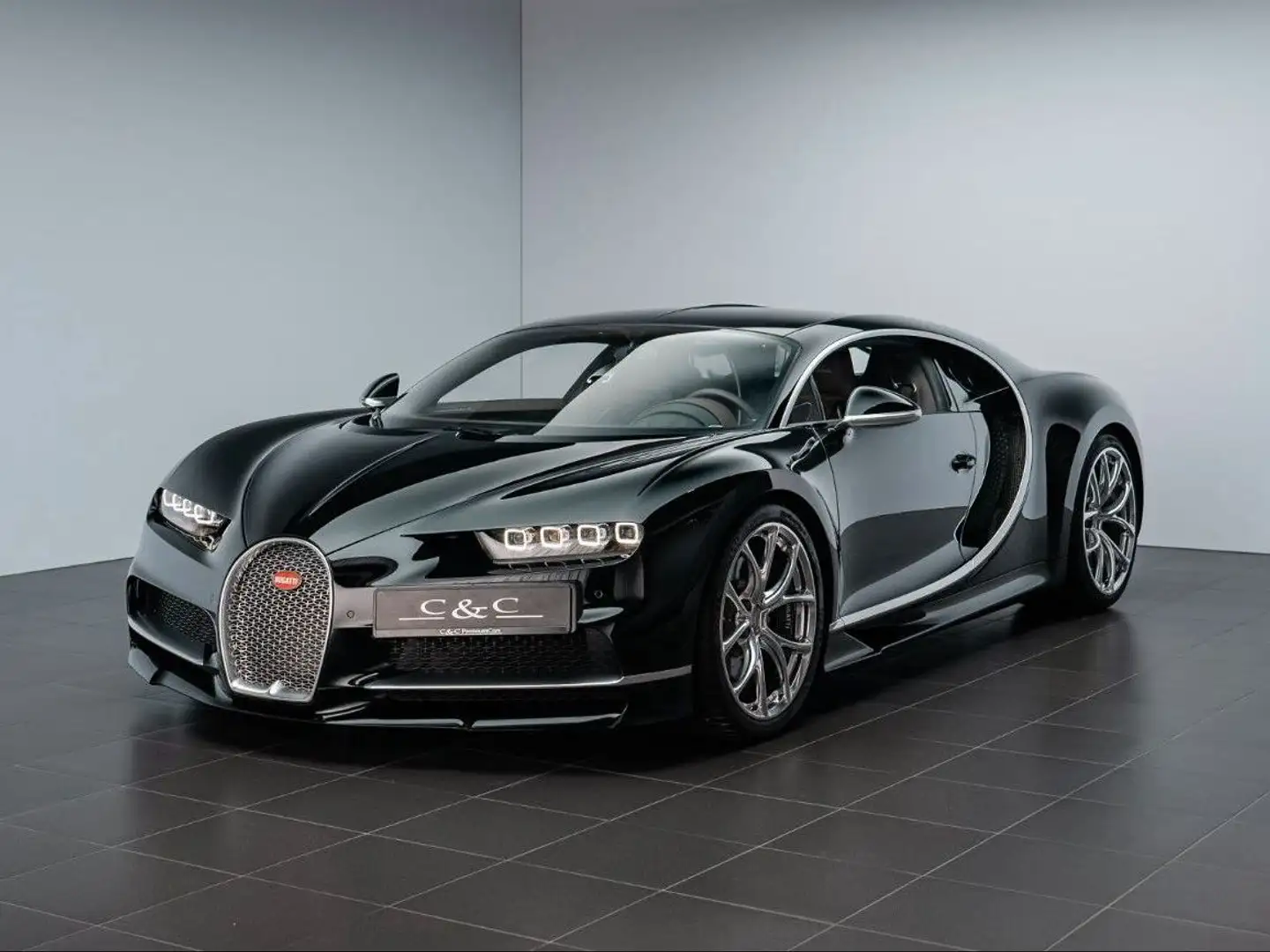 Bugatti Chiron DT. FZG/SERVICE NEU/TOP Black - 1