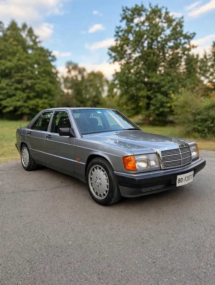 Mercedes-Benz 190 E 2.0, foto 3