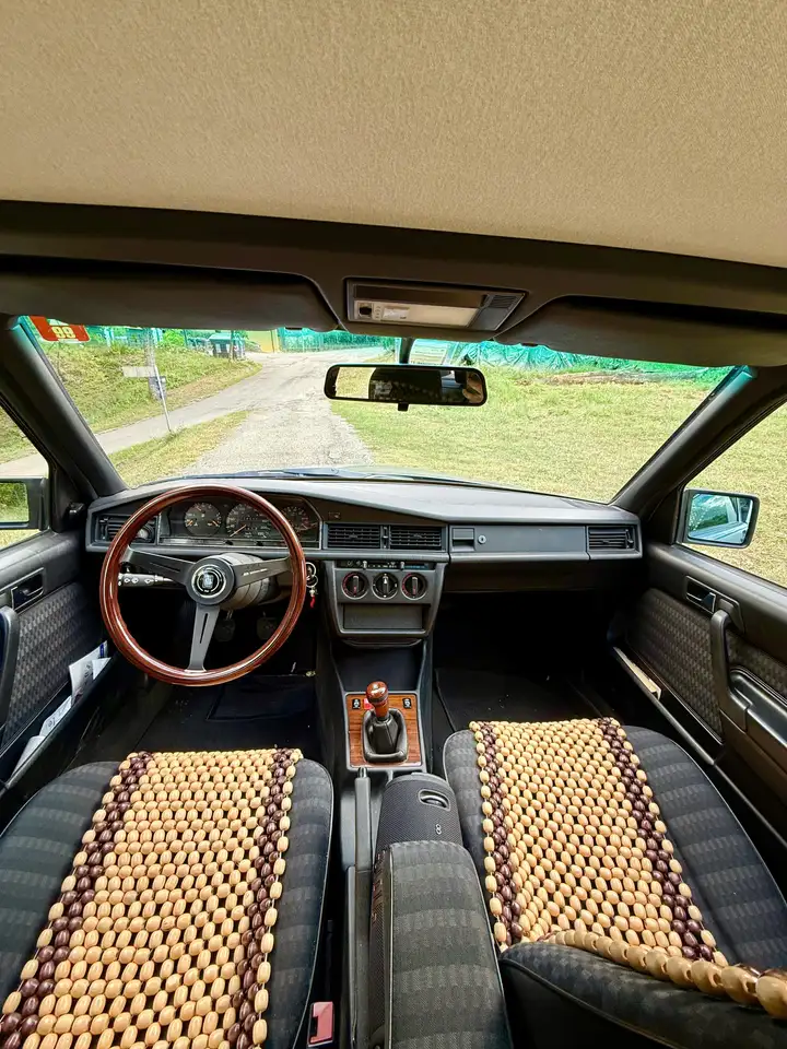 Mercedes-Benz 190 E 2.0, foto 5