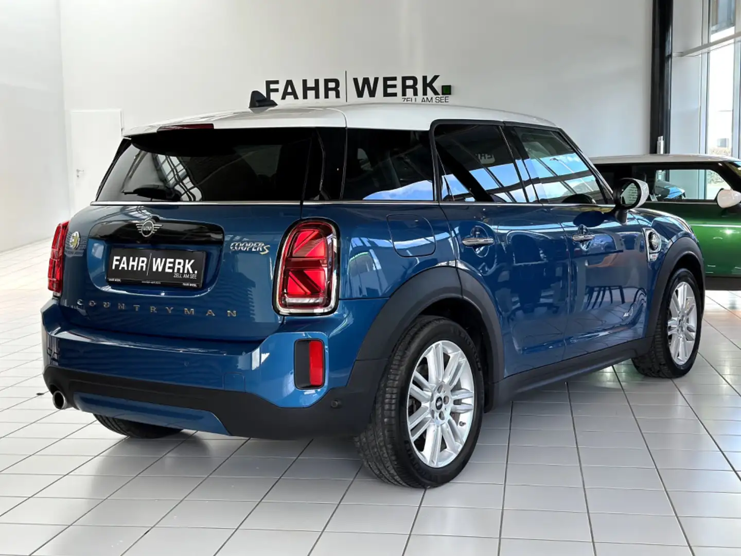 MINI Countryman SE All4 PHEV *Classic Trim* *Apple Car Play* *RFK* *Excit Blau - 2