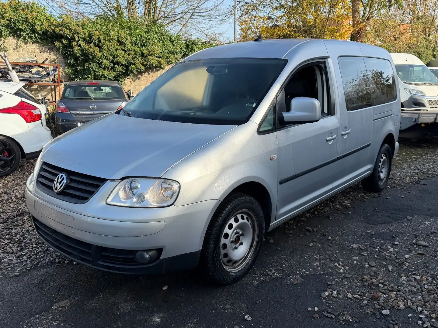Volkswagen Caddy Maxi Life Behindertengerecht-Rampe Klima Silber - 1