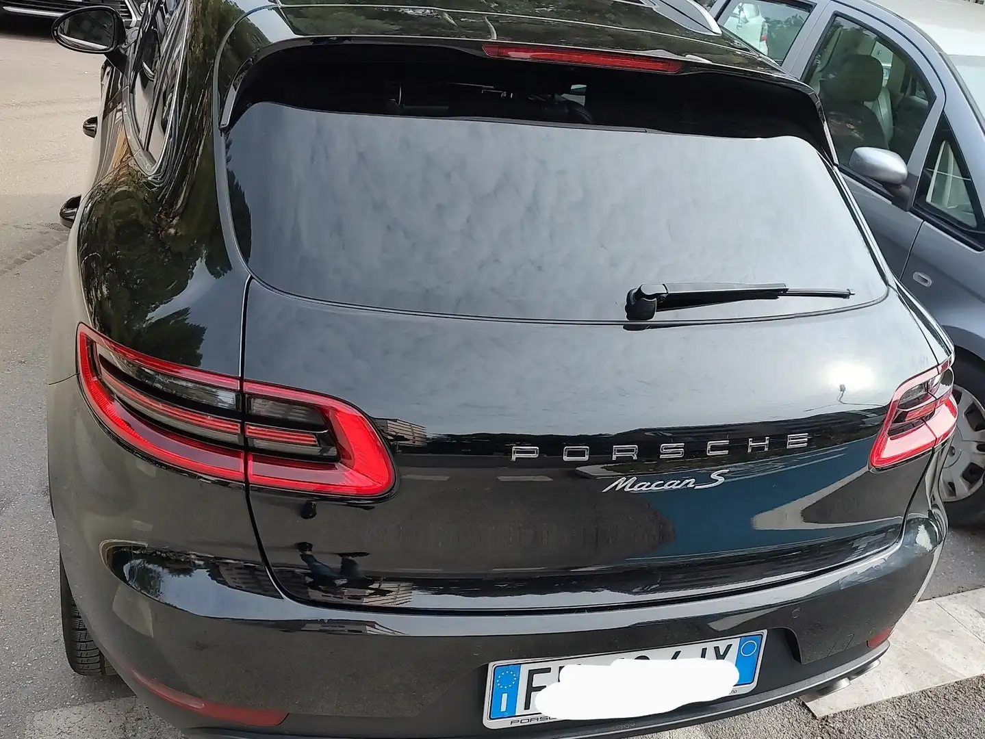 Porsche Macan 3.0 diesel S dicembre 2017 Nero - 2