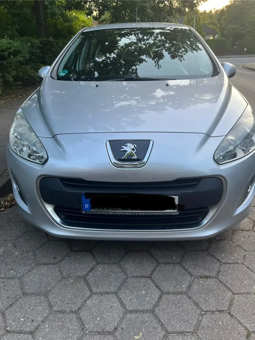 Peugeot 308 308 (100) 98 VTi Access Silber - 1