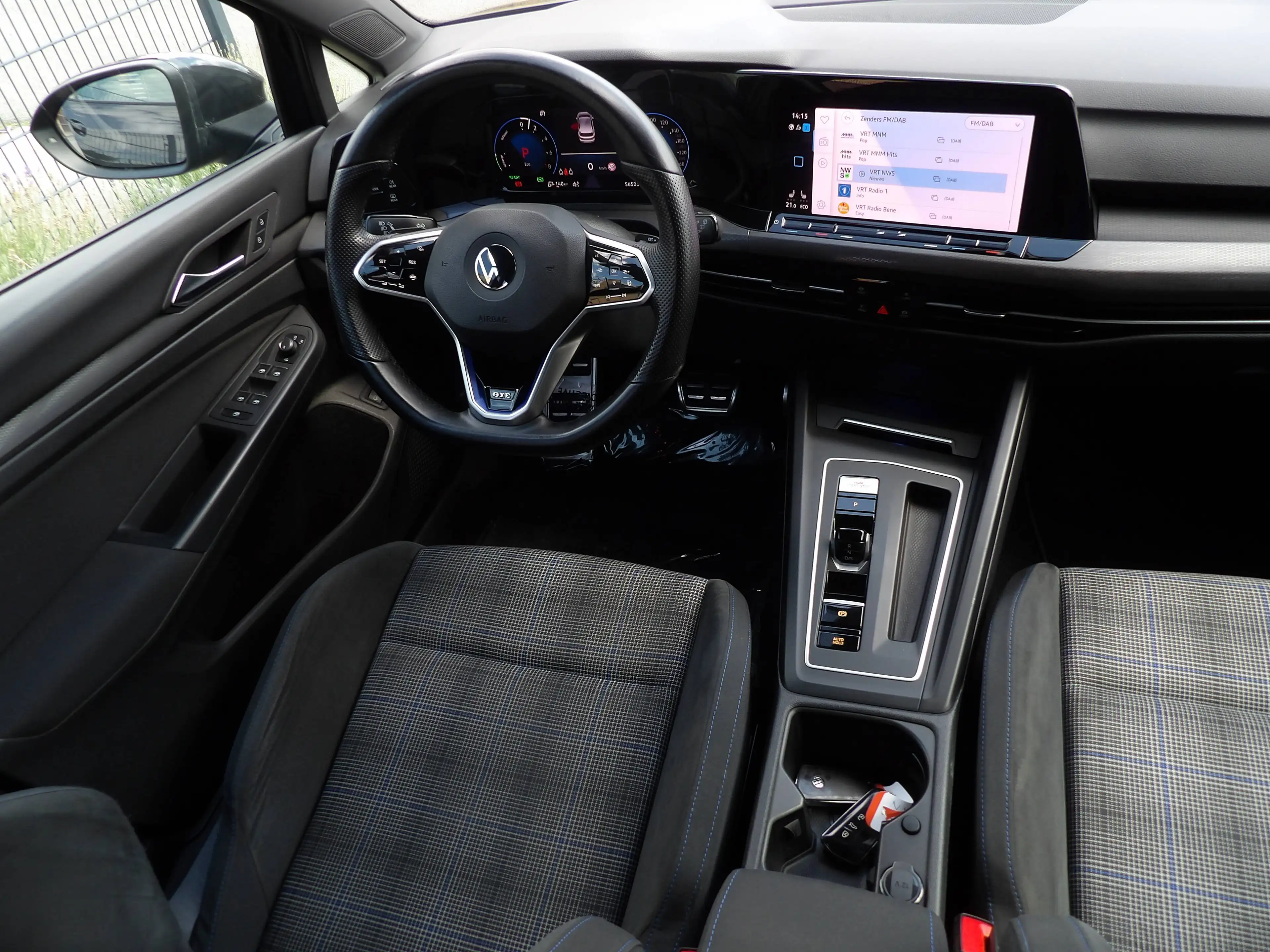 Volkswagen Golf GTE Golf 1.4 TSI PHEV GTE DSG — photo 8
