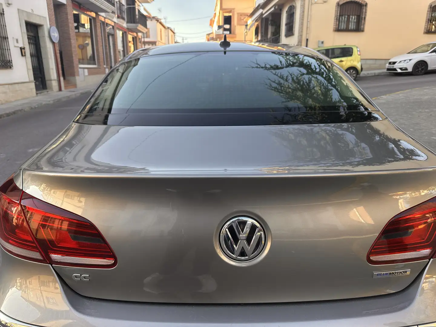 Volkswagen CC 2.0TDI BMT DSG 170 - 2