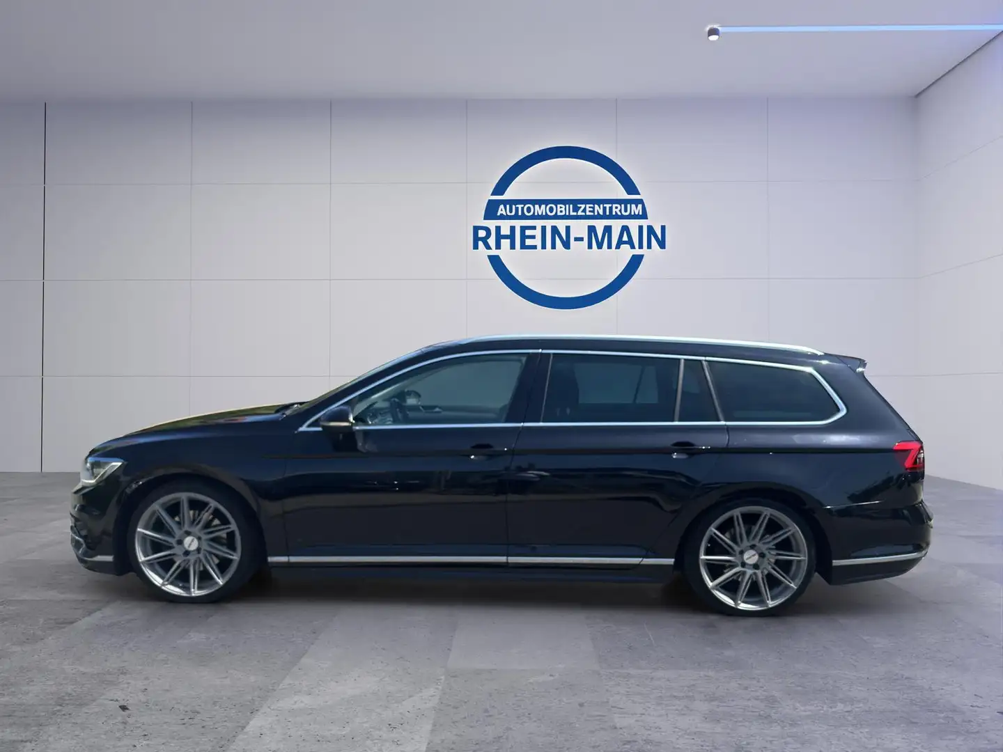 Volkswagen Passat Variant R-LINE HIGHLINE MATRIX HEADUP AHK 2T Schwarz - 2