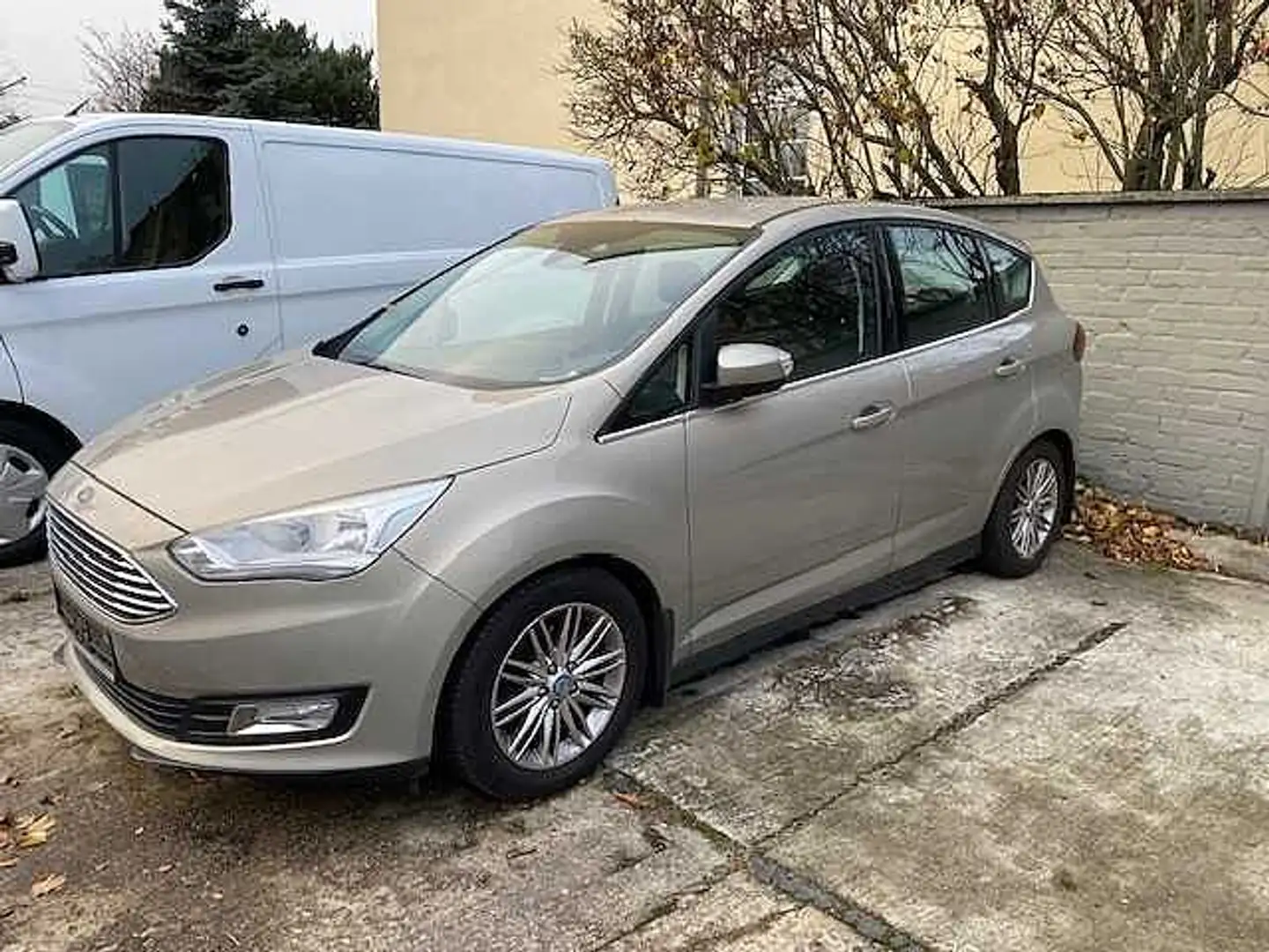 Ford C-Max 1.0EcoB.''Titanium''GJR,Winterpaket Gris - 1