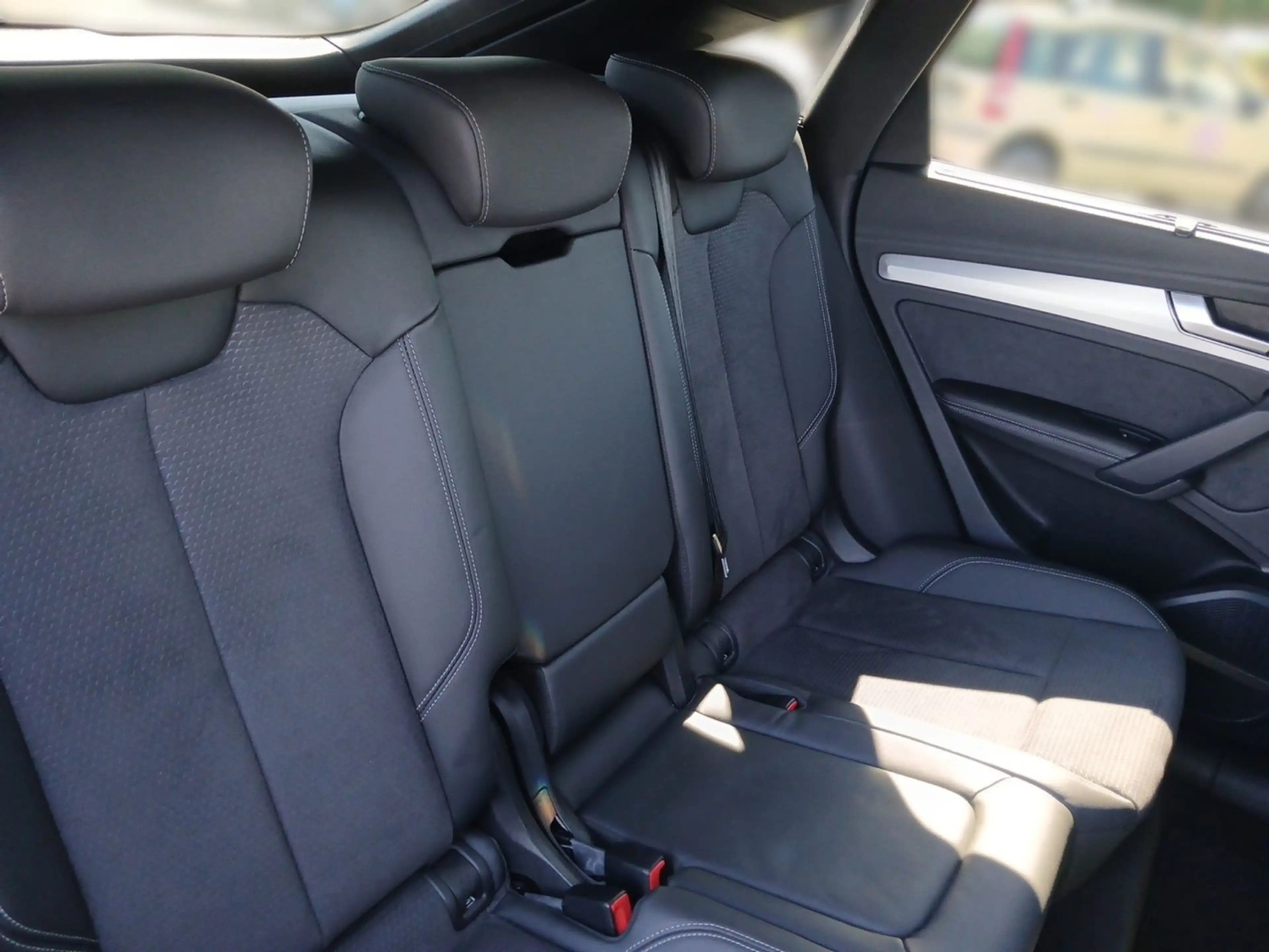Audi Q5 50 TFSIe quattro S tronic S line Bu — photo 9