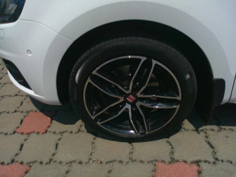SEAT Alhambra 2.0 TDI Executive — photo 13