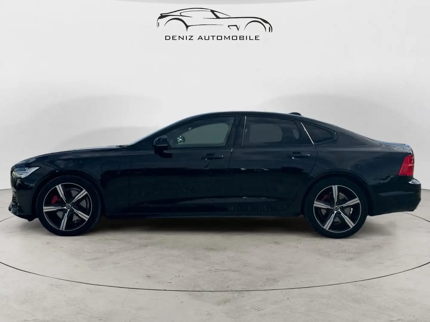 Volvo S90 R Design Plug-In Hybrid AWD*MEMORY*ACC* Noir - 2