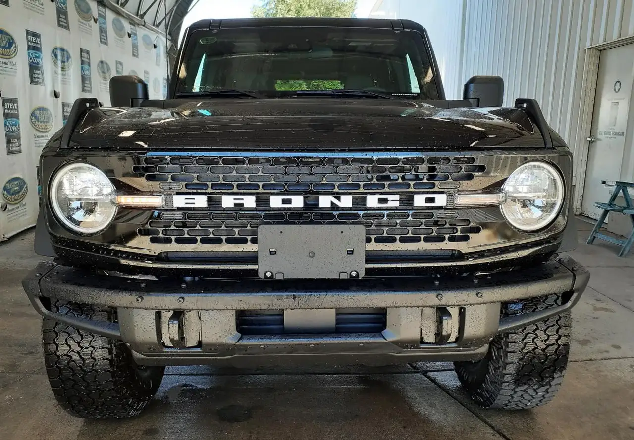 Ford Bronco снимка Ford Bronco