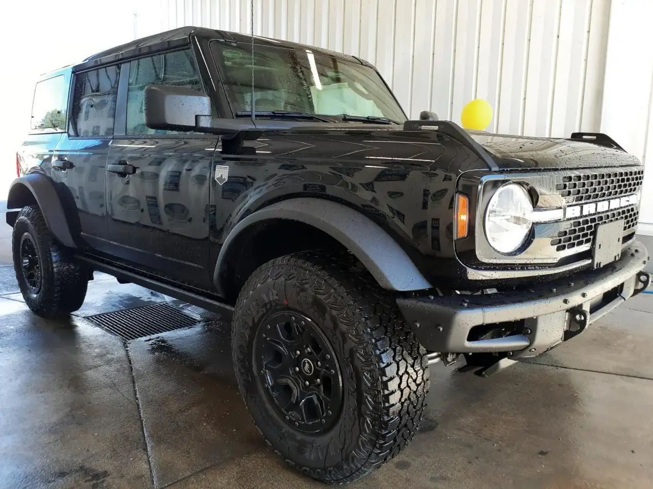 Ford Bronco снимка Ford Bronco