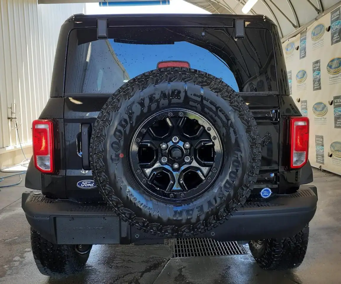 Ford Bronco снимка Ford Bronco
