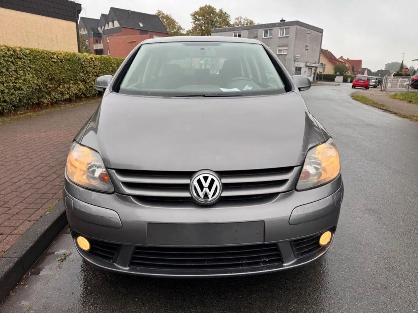 Volkswagen Golf Plus V Goal Tempomat PDC MFL SHZ AHK TÜV Grau - 2