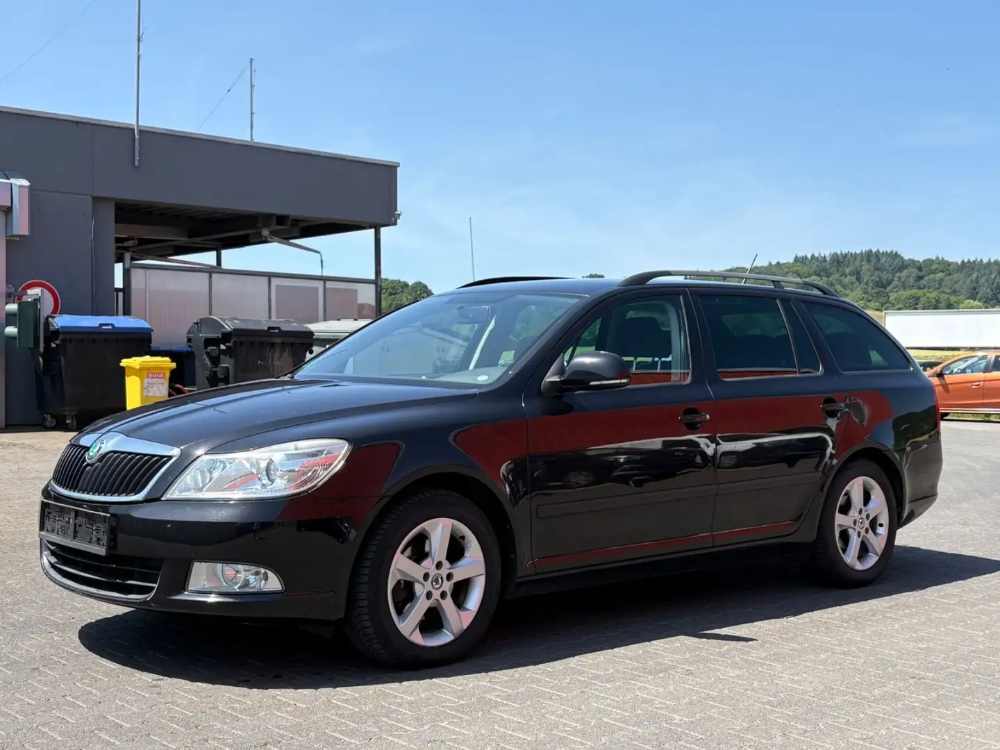 Skoda Octavia Combi Family Klima Navi S-Heft Black - 1