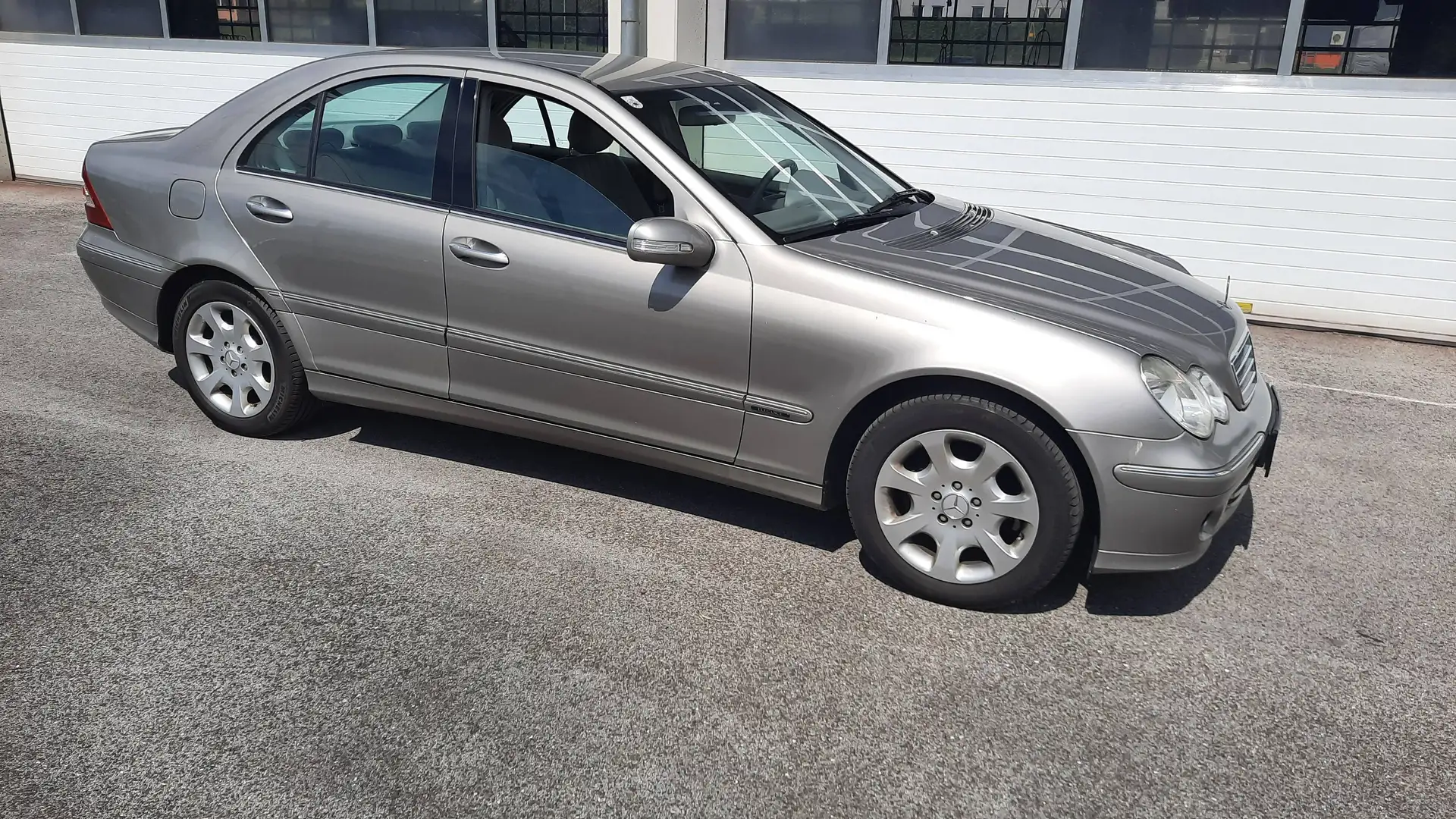 Mercedes-Benz C 220 C 220 Avantgarde CDI Avantgarde Gold - 2