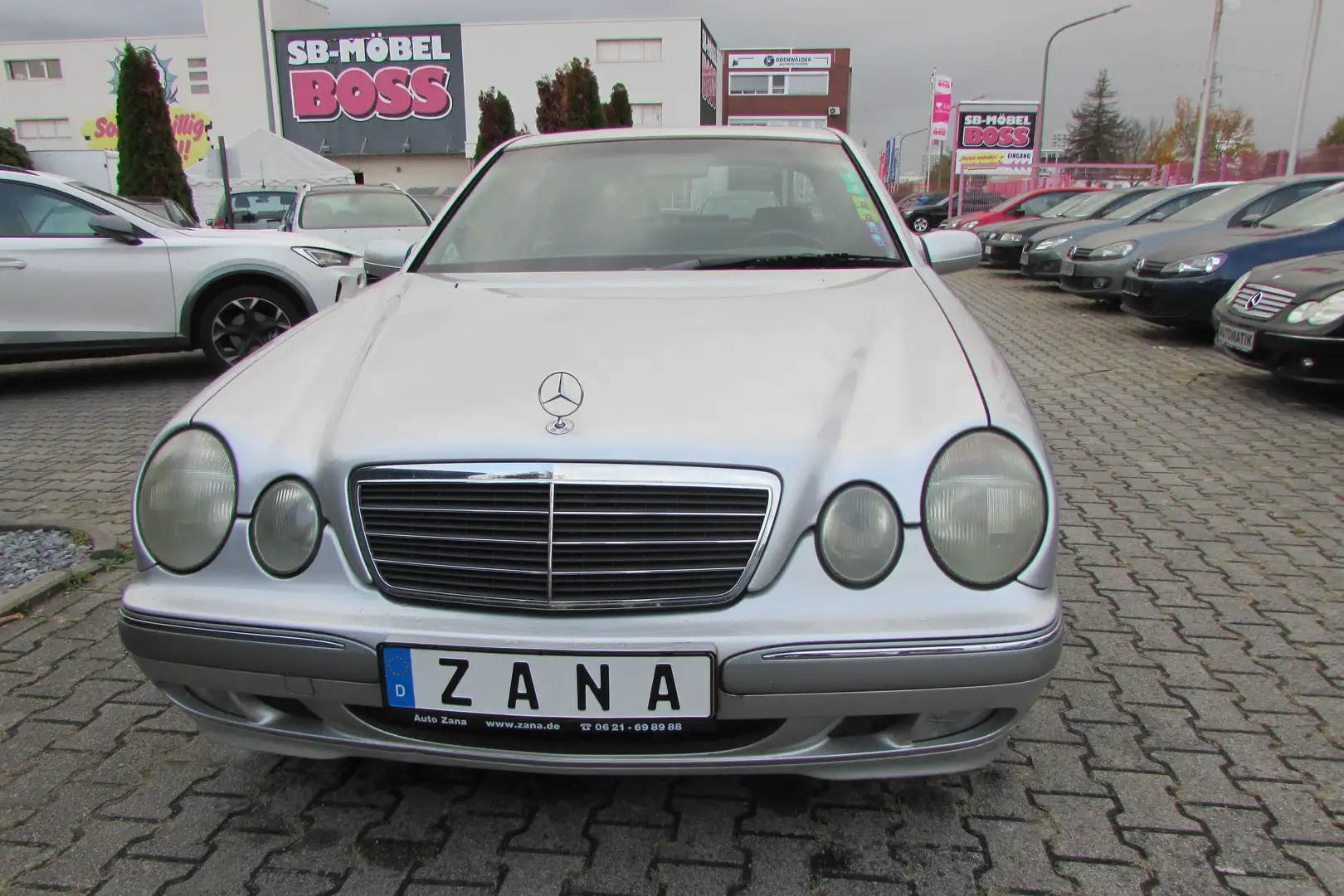 Mercedes-Benz E 200 E-Klasse CDI Elegance Silber - 2