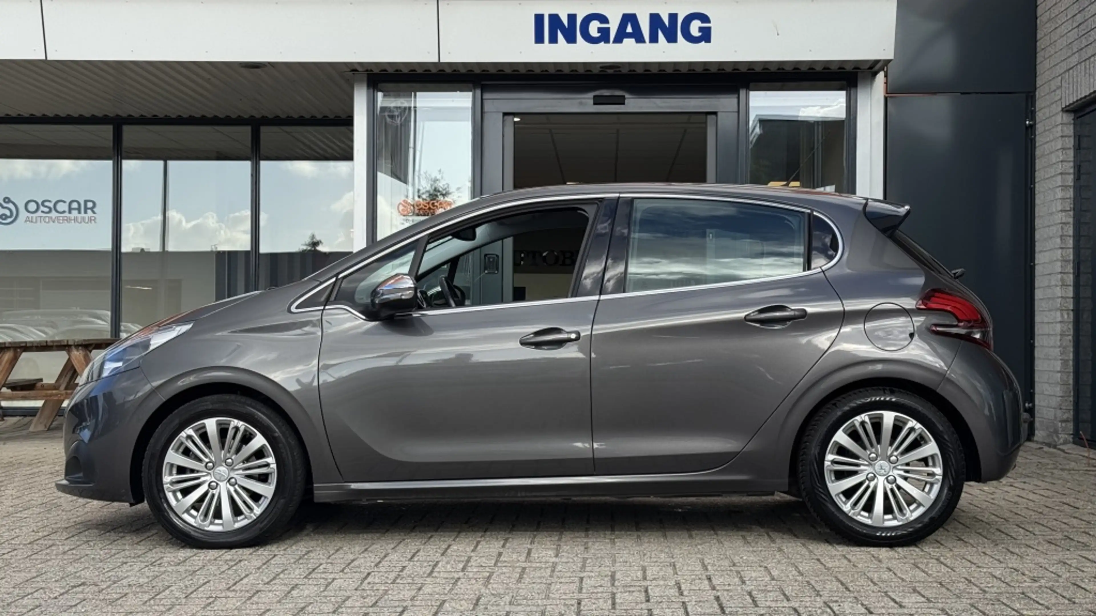 Peugeot 208 1.2 PT BL Executive | Navi | Trekhaak | Cruise — photo 3