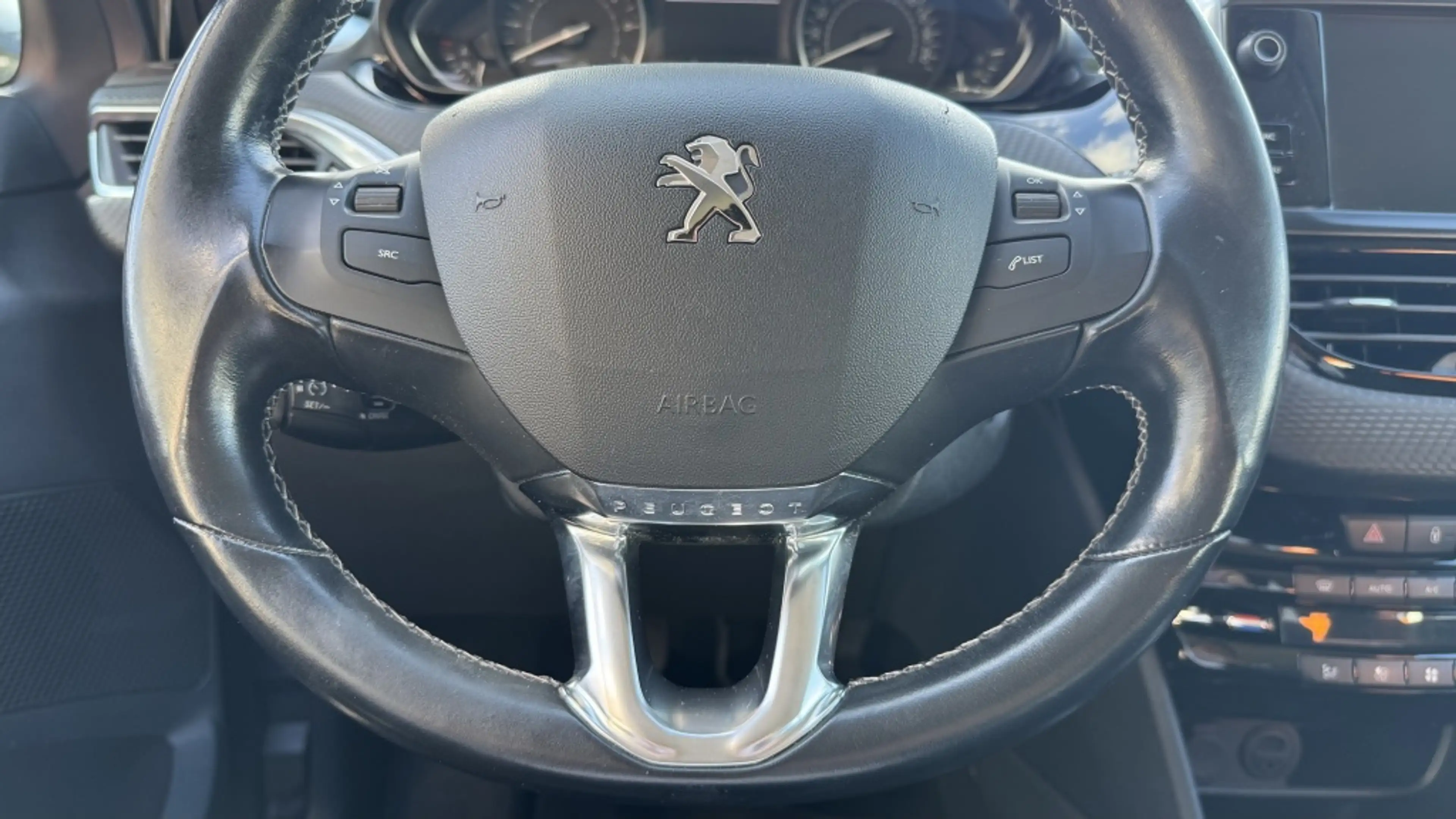 Peugeot 208 1.2 PT BL Executive | Navi | Trekhaak | Cruise — photo 17