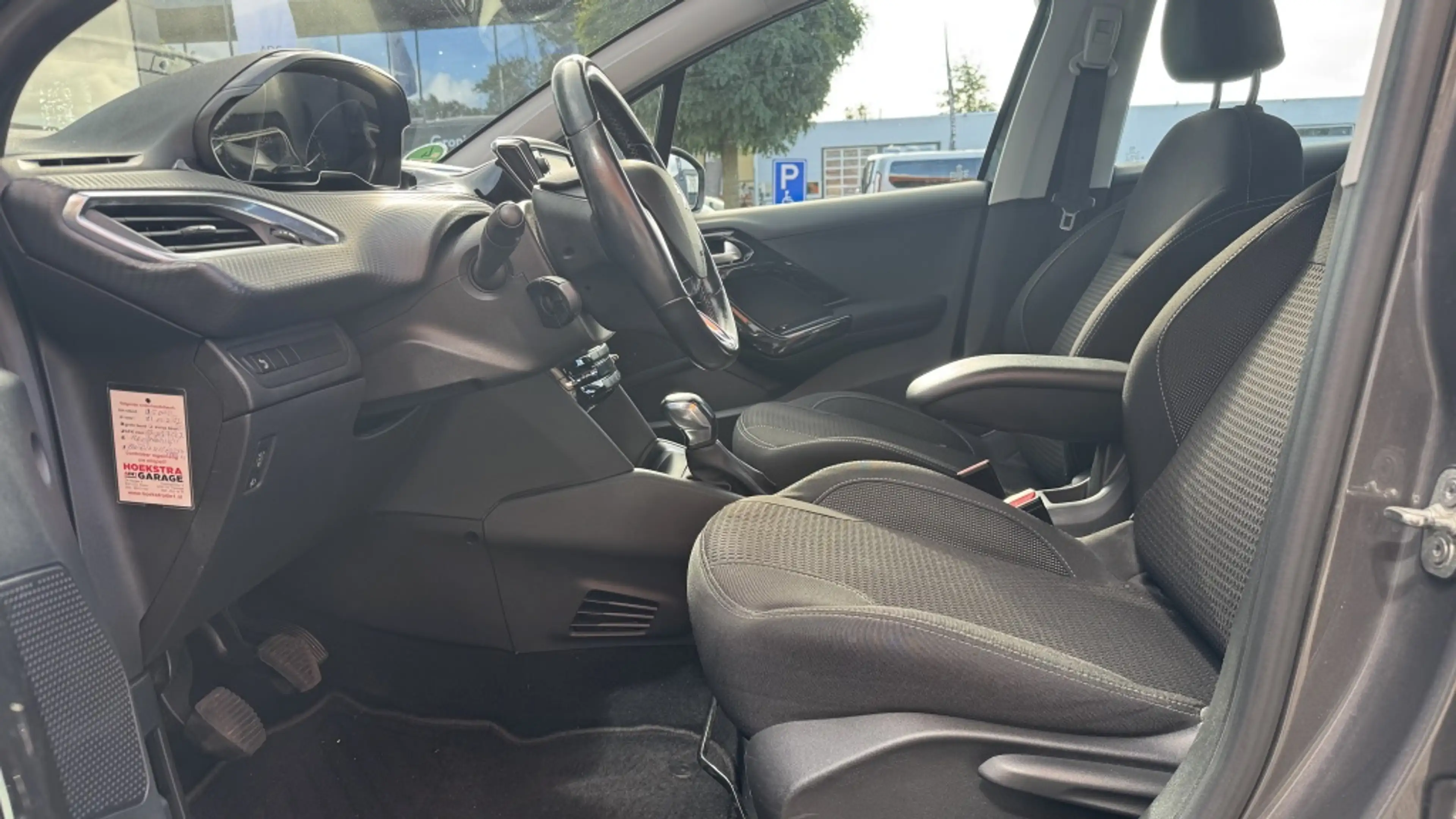 Peugeot 208 1.2 PT BL Executive | Navi | Trekhaak | Cruise — photo 9