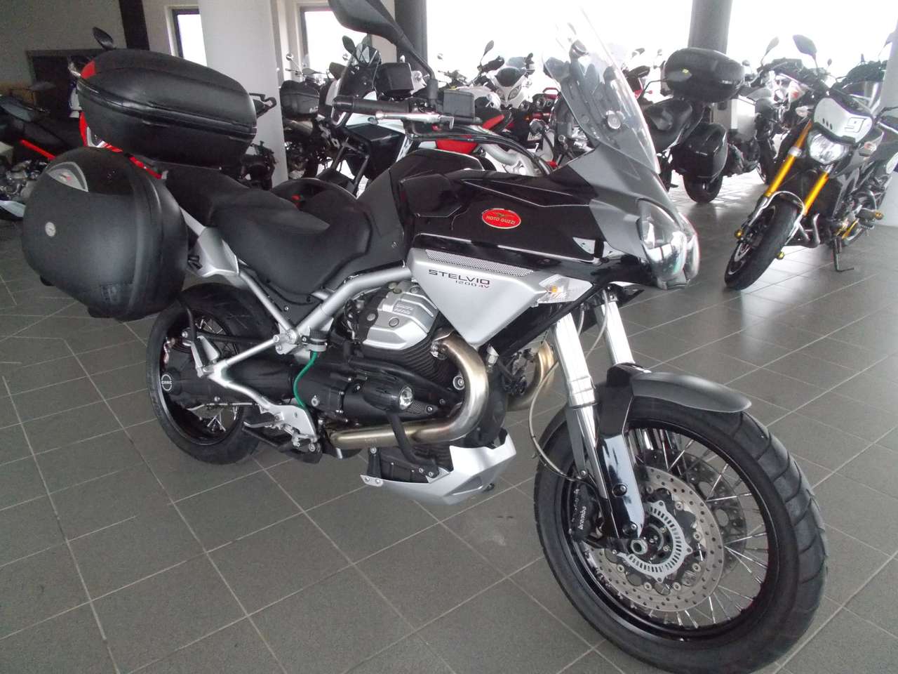 Moto Guzzi Stelvio 1200 ABS