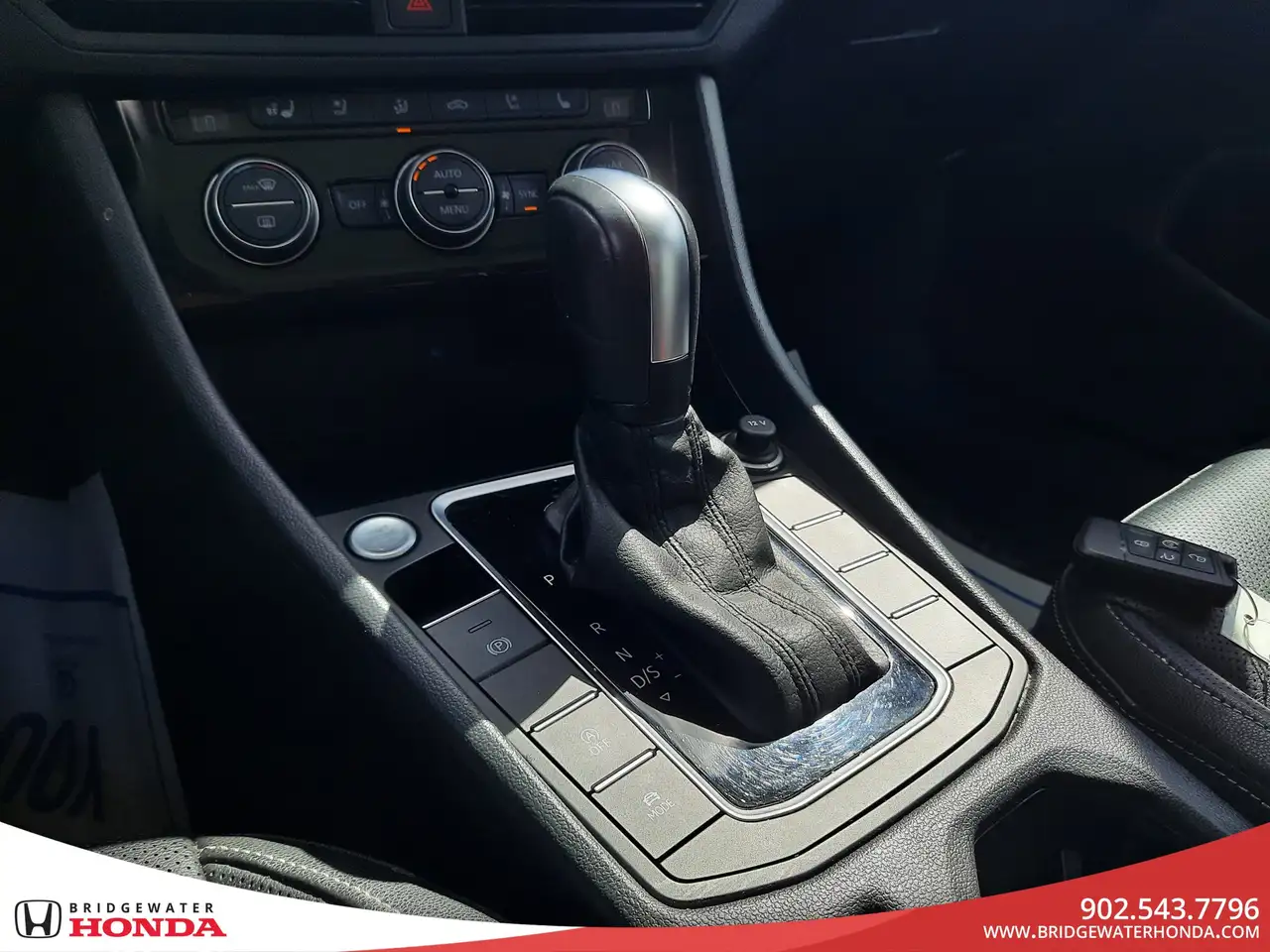 Volkswagen Jetta снимка Volkswagen Jetta