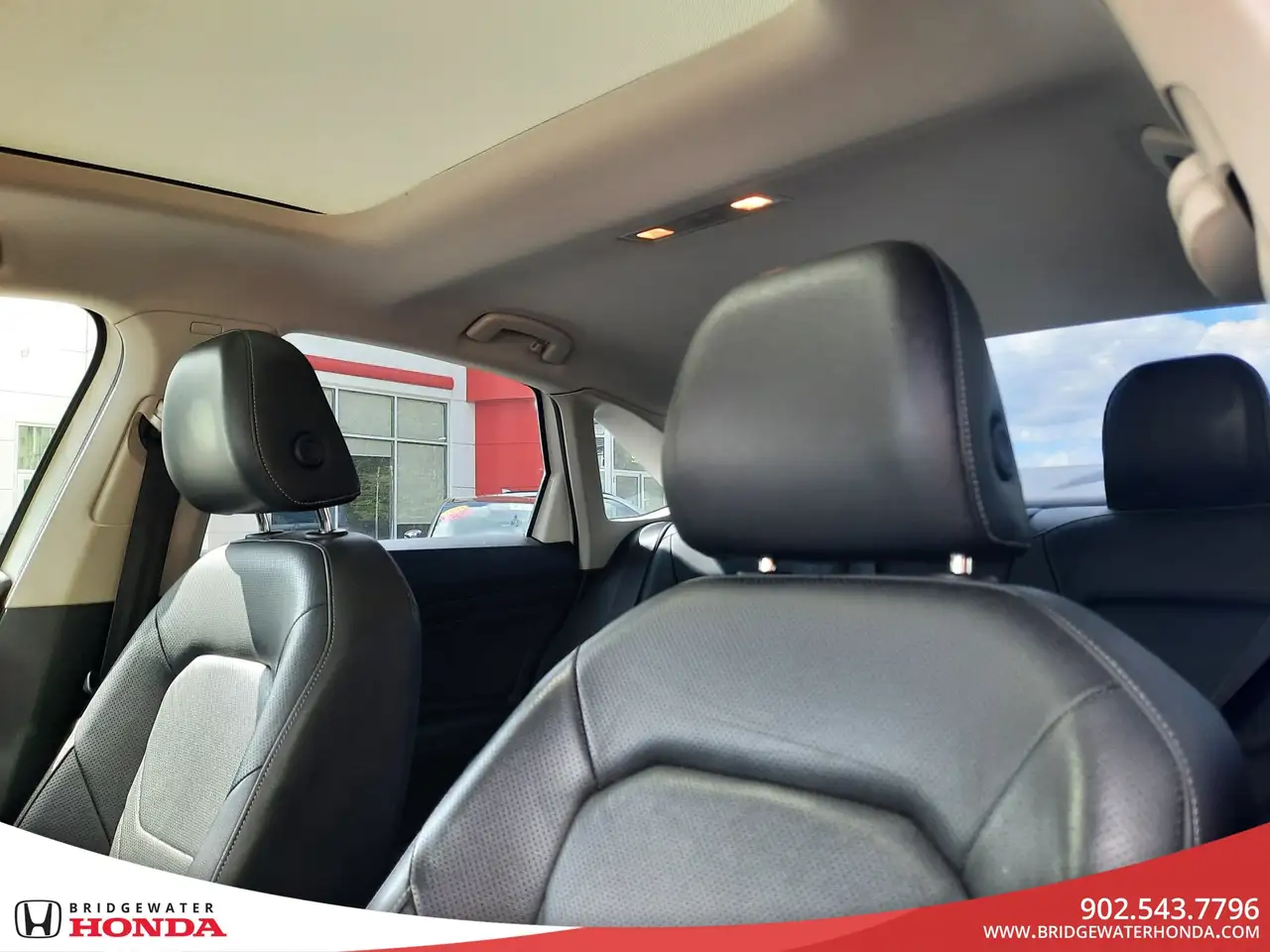 Volkswagen Jetta снимка Volkswagen Jetta