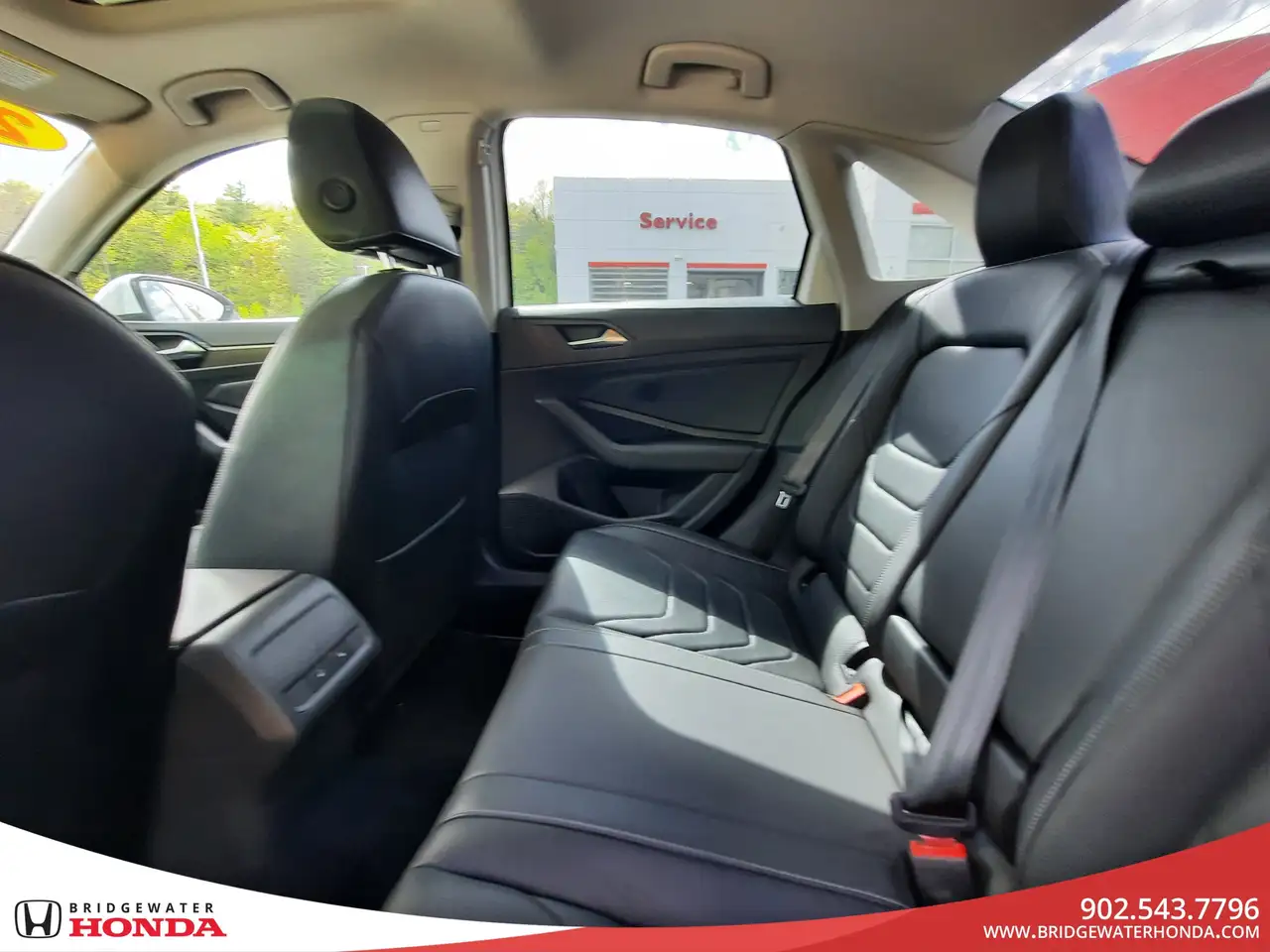 Volkswagen Jetta снимка Volkswagen Jetta