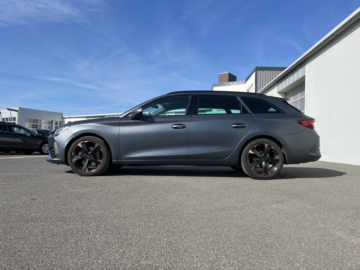 CUPRA Leon SP 2.0 TDI DSG 185€ m. 20% Anzahlung AHK DAB Nav Grau - 2