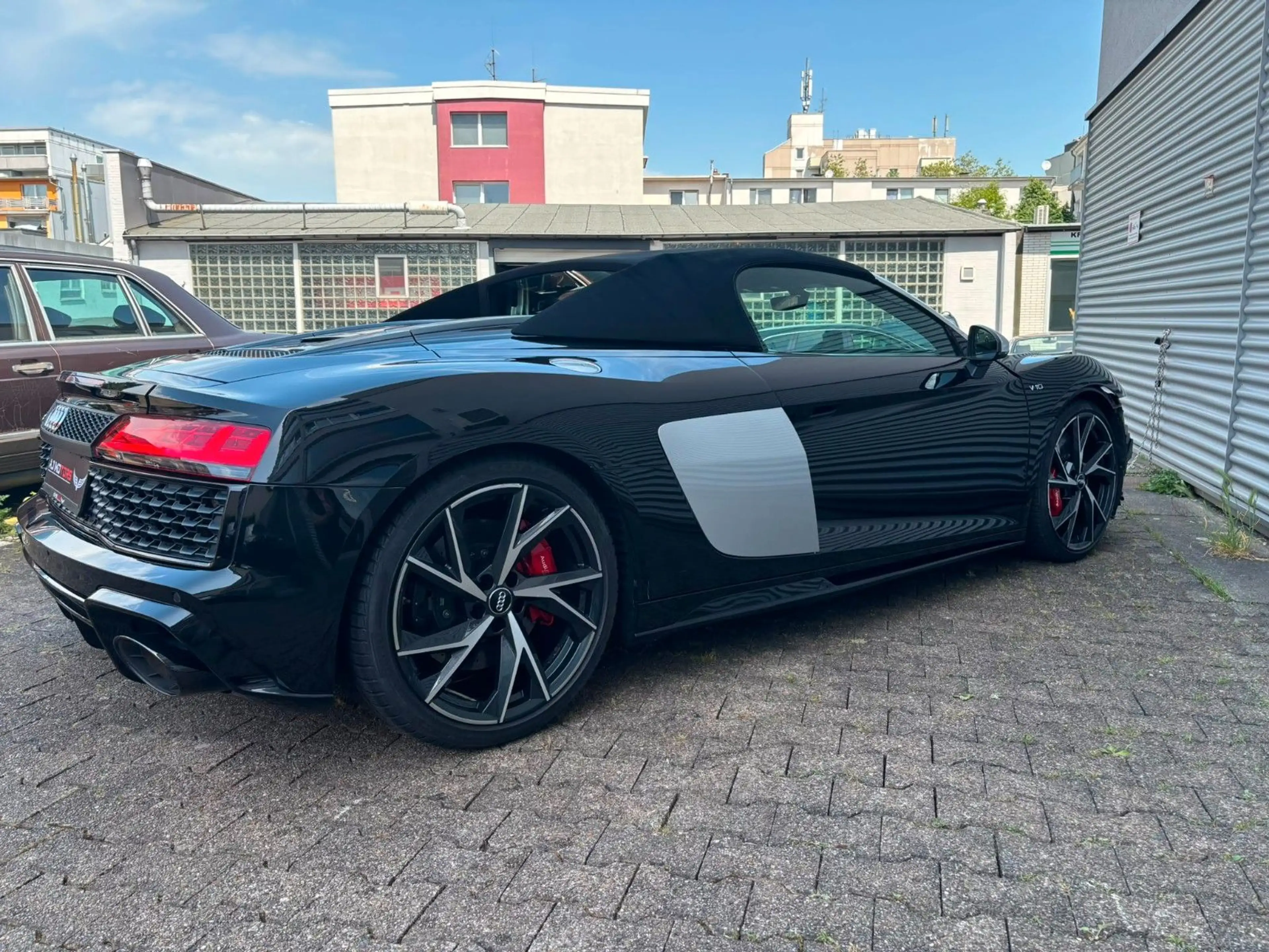 Audi R8 Spyder 5.2 FSI quattro *Fahrbereit* — photo 8