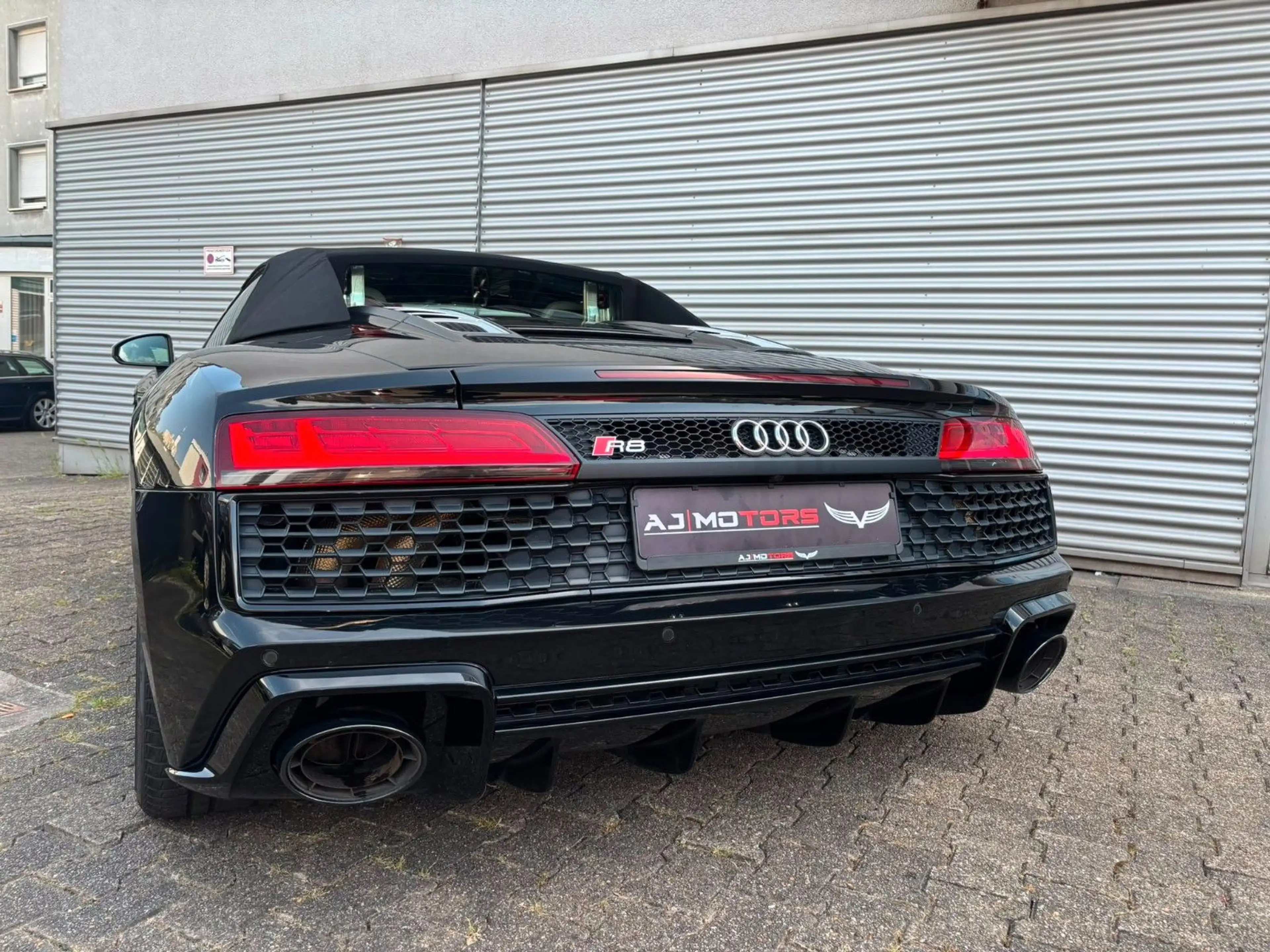 Audi R8 Spyder 5.2 FSI quattro *Fahrbereit* — photo 10